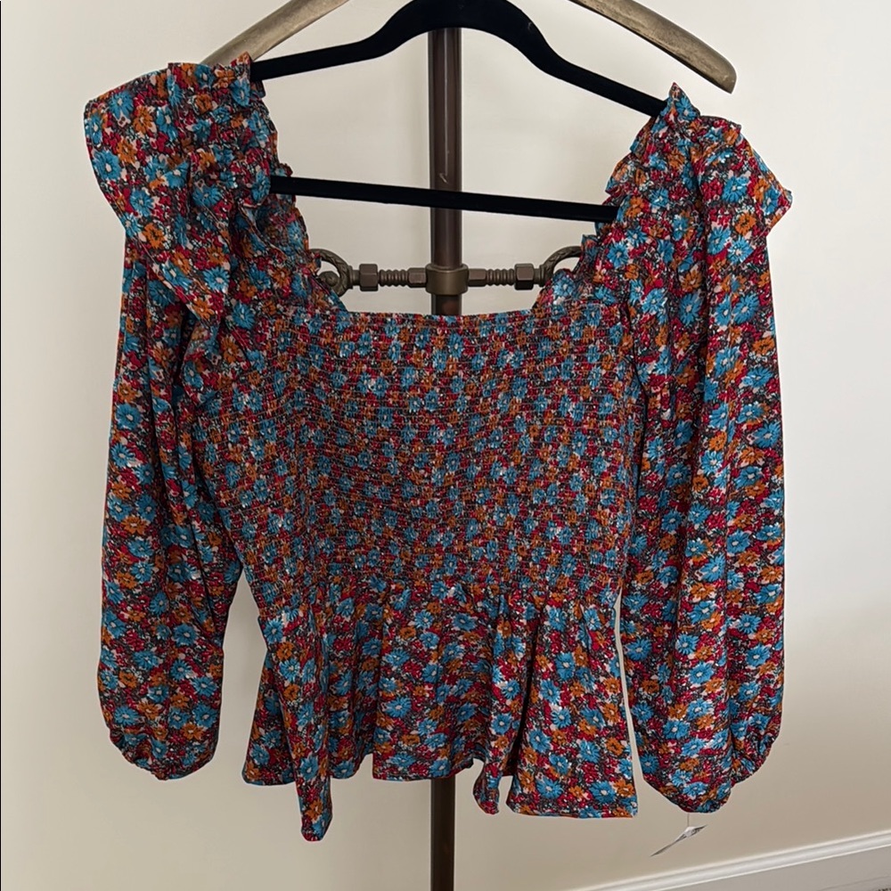 New Entro Floral Smocked Women's Top